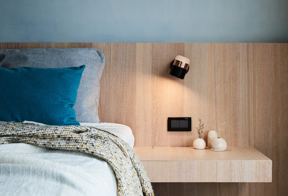 Ling Wall Light
