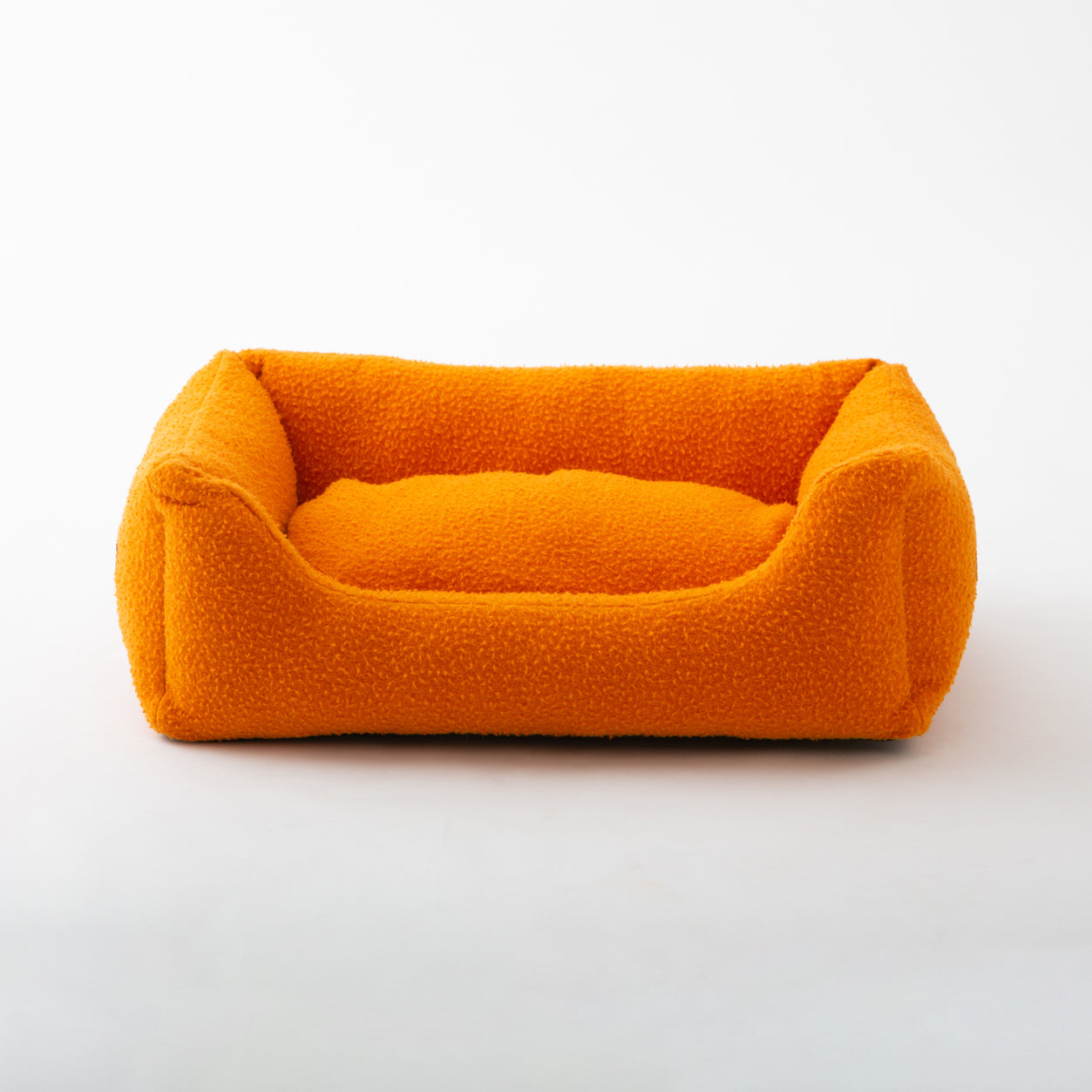 Orange dog bed 2025