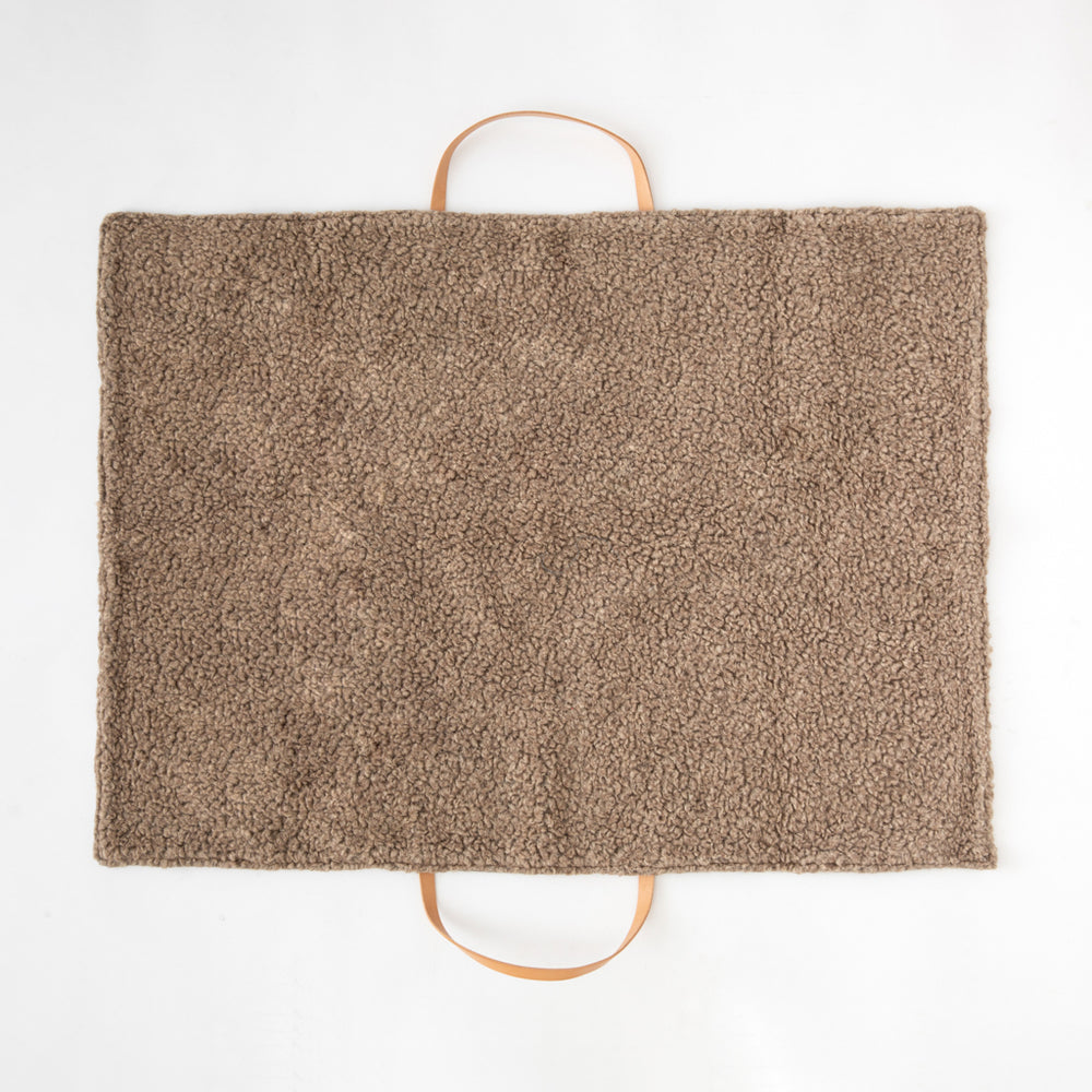 Steve Recycled Wool Dog Travel Mat