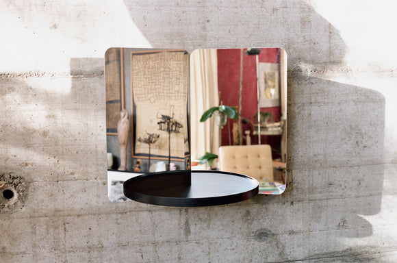 124° Mirror with Tray