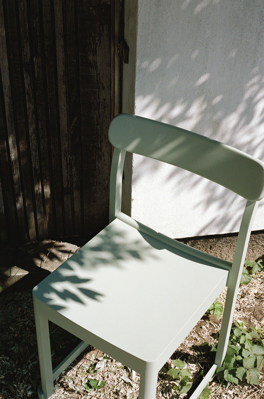 Atelier Chair