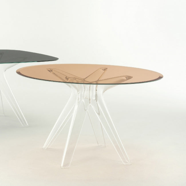 Sir Gio Round Table