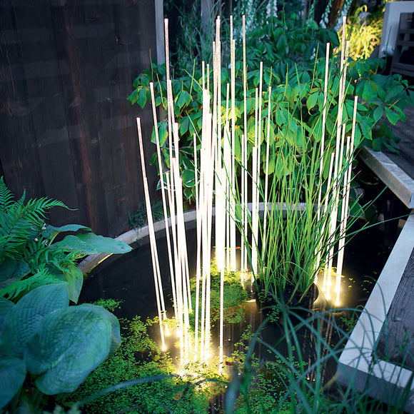 Reeds Outdoor LED Single Floor Lamp