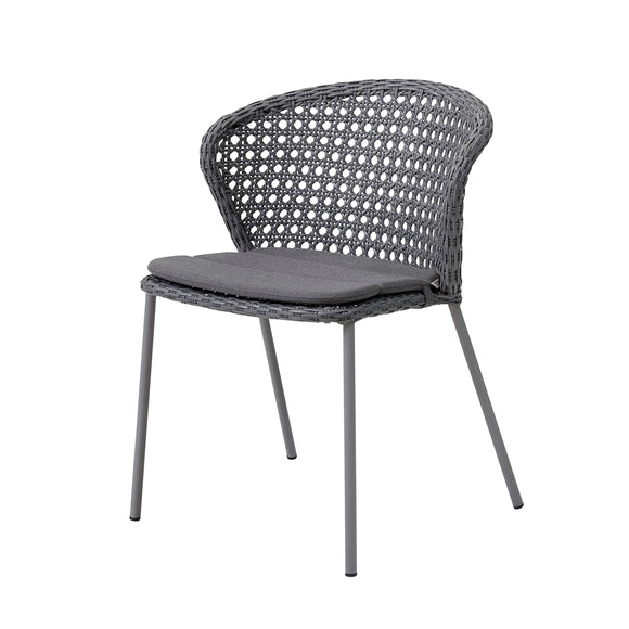 Lean Outdoor Stackable Chair