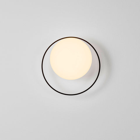 Circ 3722 Outdoor Wall Light