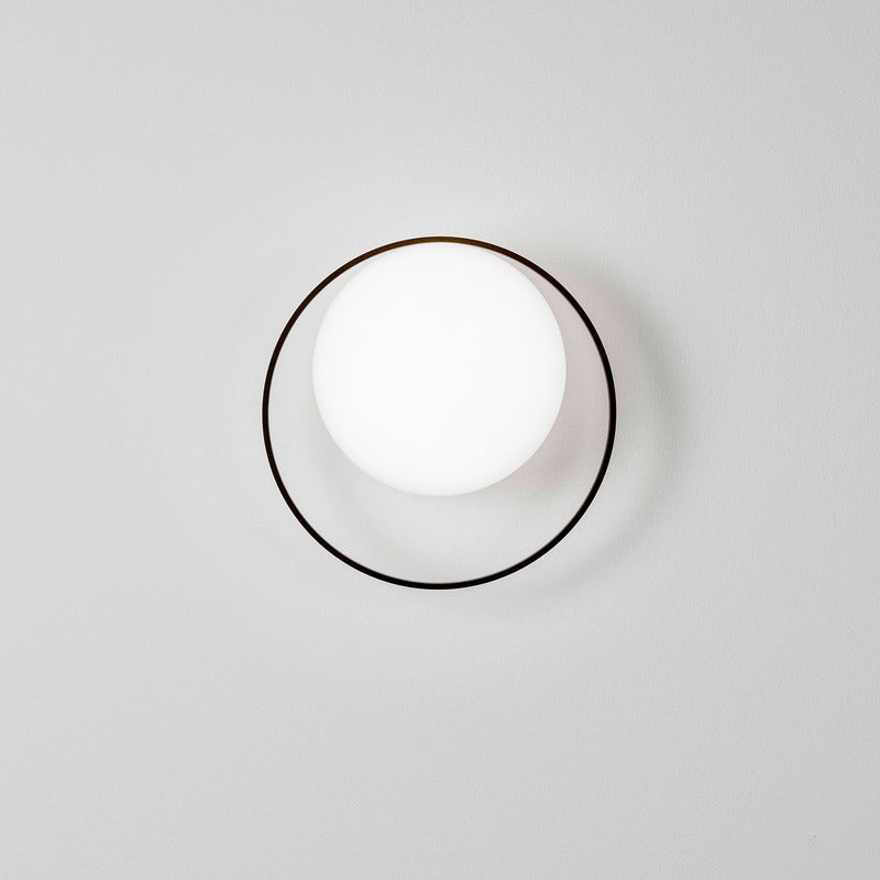 Circ 3722 Outdoor Wall Light