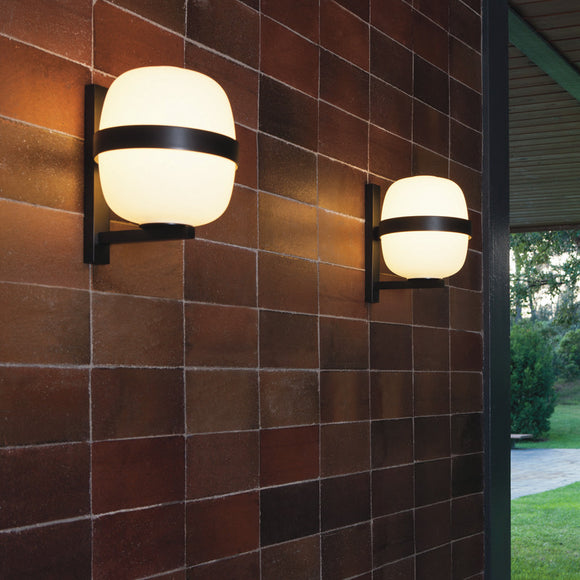 Wally Wall Light