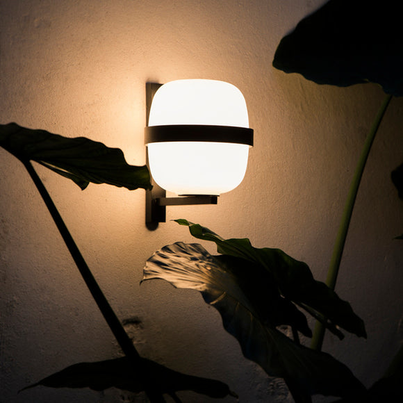 Wally Wall Light