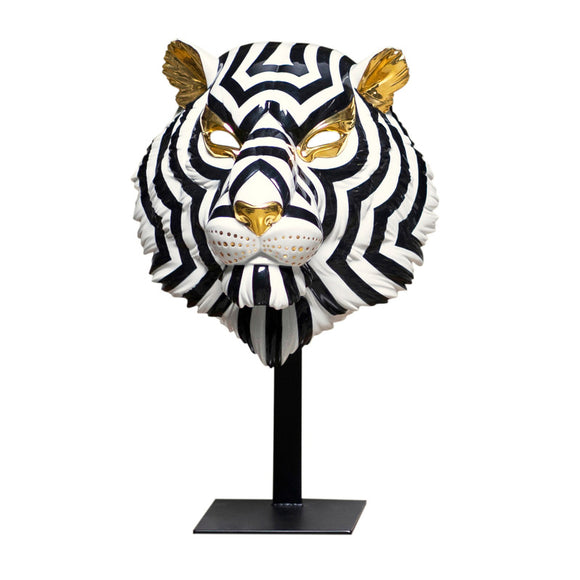 スペインLLADRO社製Tiger 8Y42U スペインLLADRO社製Tiger 8Y42U Lladro Tiger 8Y42U Made By