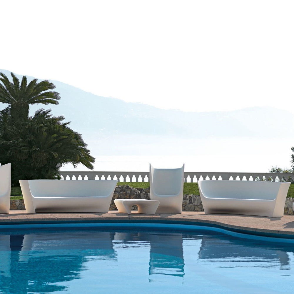 Grand Plie Outdoor Sofa