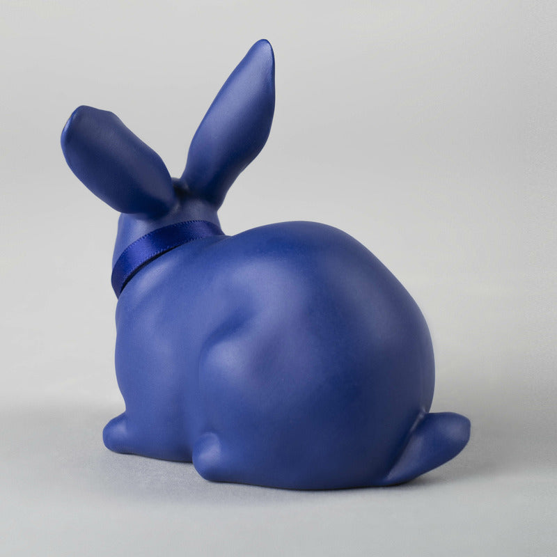 Attentive Bunny