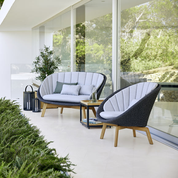 Peacock Outdoor Lounge Chair