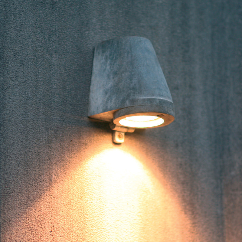 Beamy Wall Sconce