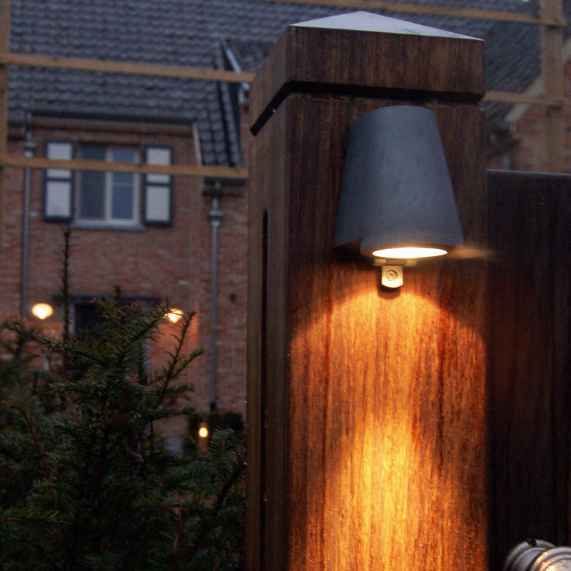 Beamy Wall Sconce