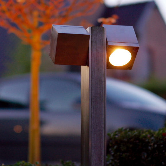 Q-Bic Outdoor Bollard Light