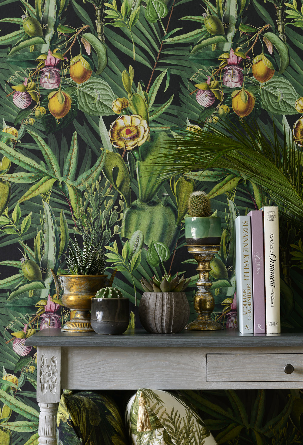 Luscious Flora Wallpaper