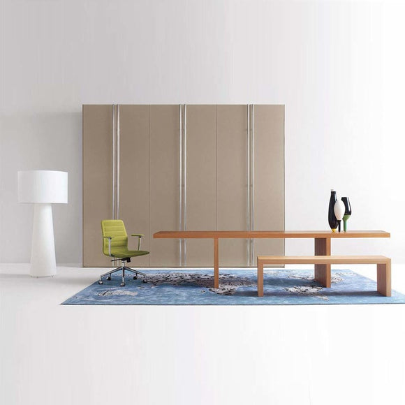 Big Shadow Floor Lamp