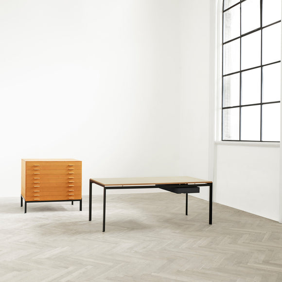 PK52 Professor Desk