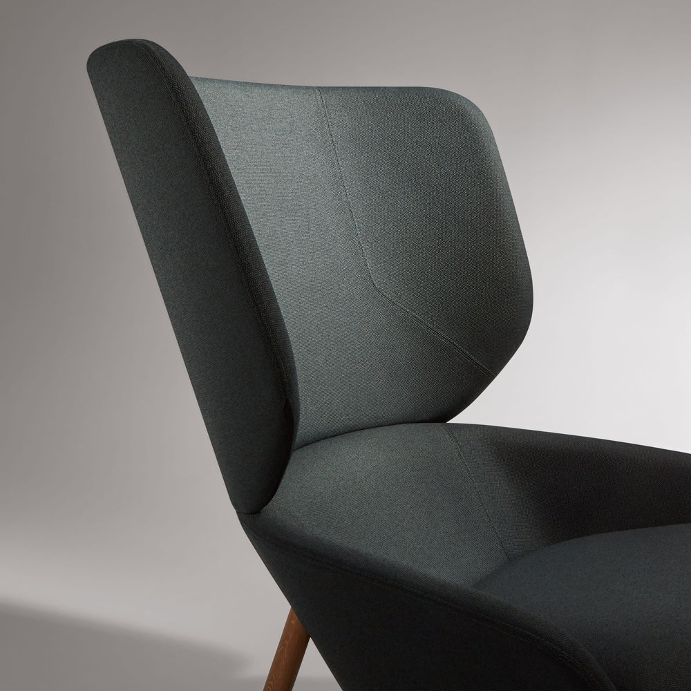 Heads Up Lounge Chair