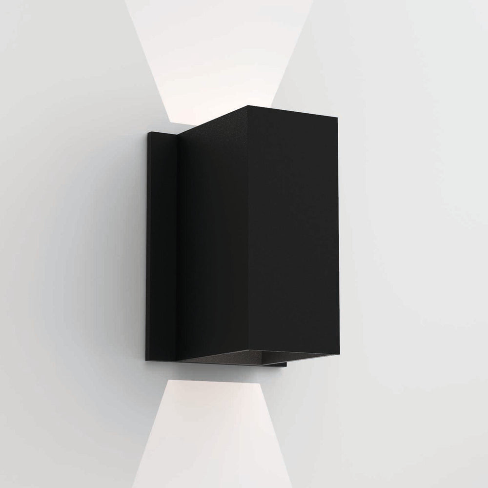 Oslo Outdoor Wall Sconce