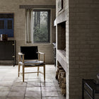BM1106 Huntsman Chair