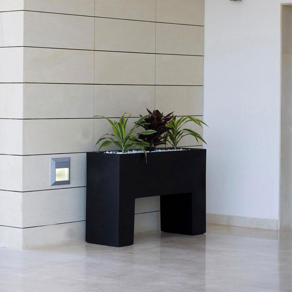 Muro Planter