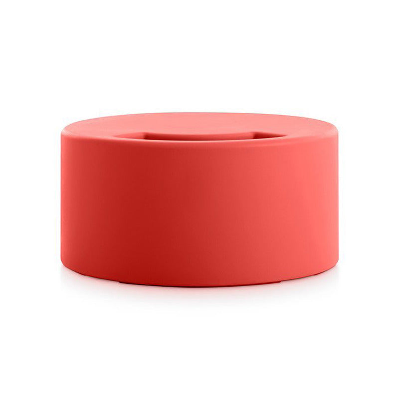 Lipstick Outdoor Table