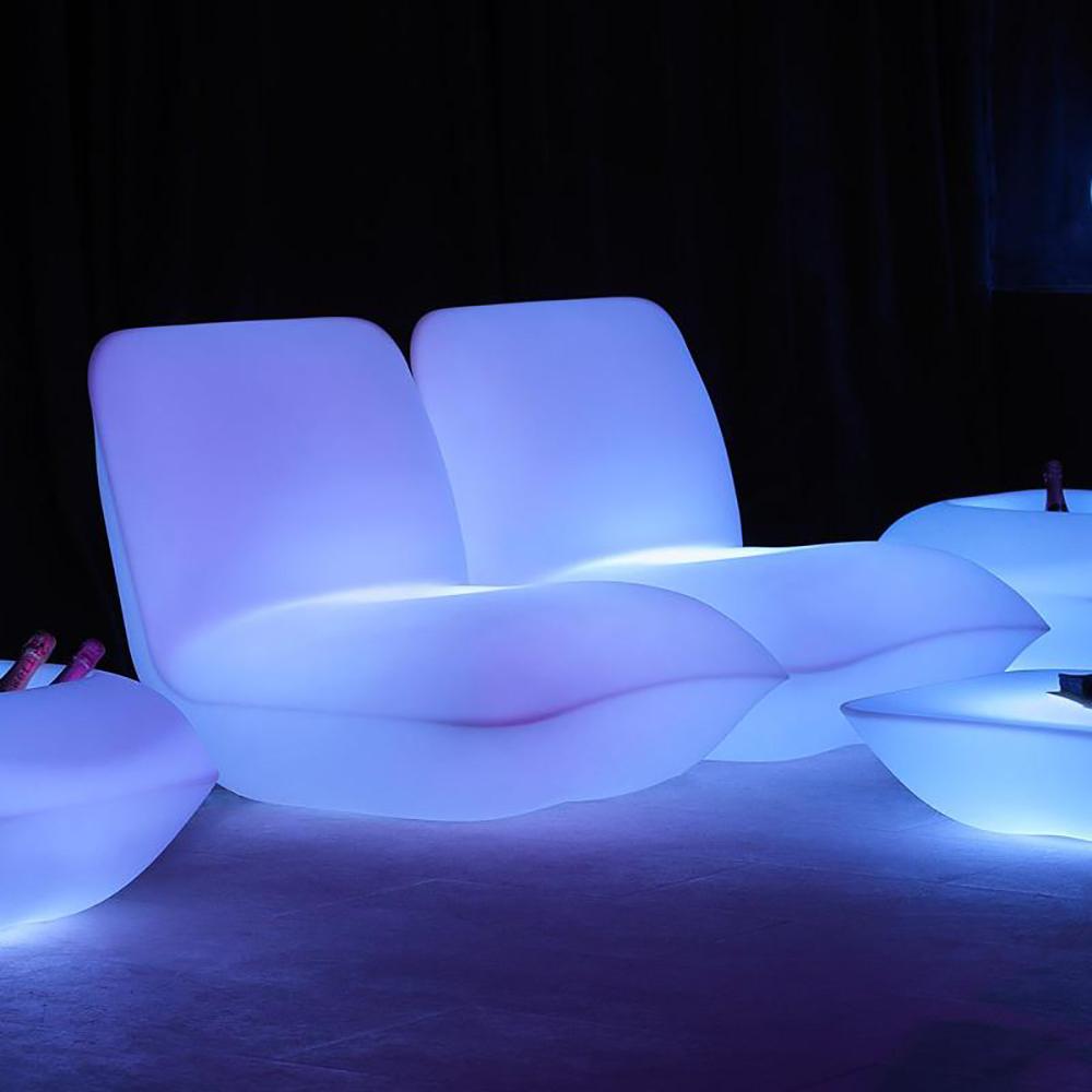 Pillow Illuminated Outdoor Lounge Chair