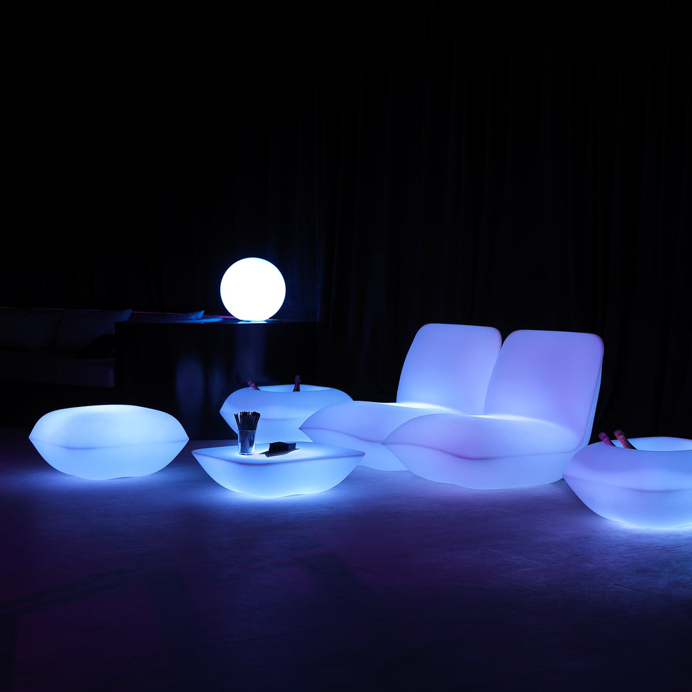Pillow Illuminated Outdoor Lounge Chair