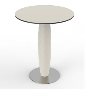 Vases Round Table
