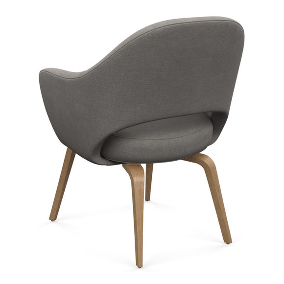 Saarinen Executive Arm Chair with Wooden Legs