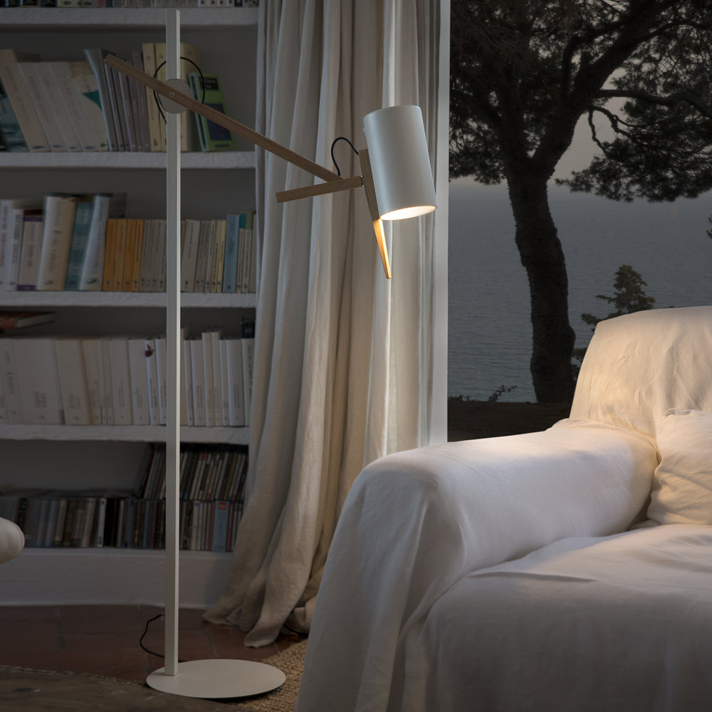 Scantling P73 Floor Lamp