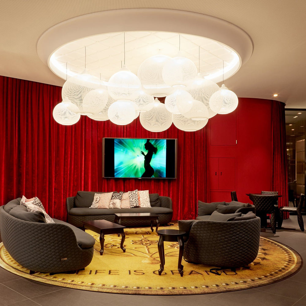 Non Random Suspended Lamp
