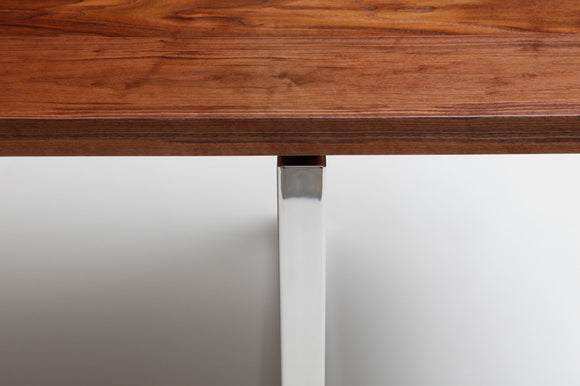 GAX 48 Dining Table