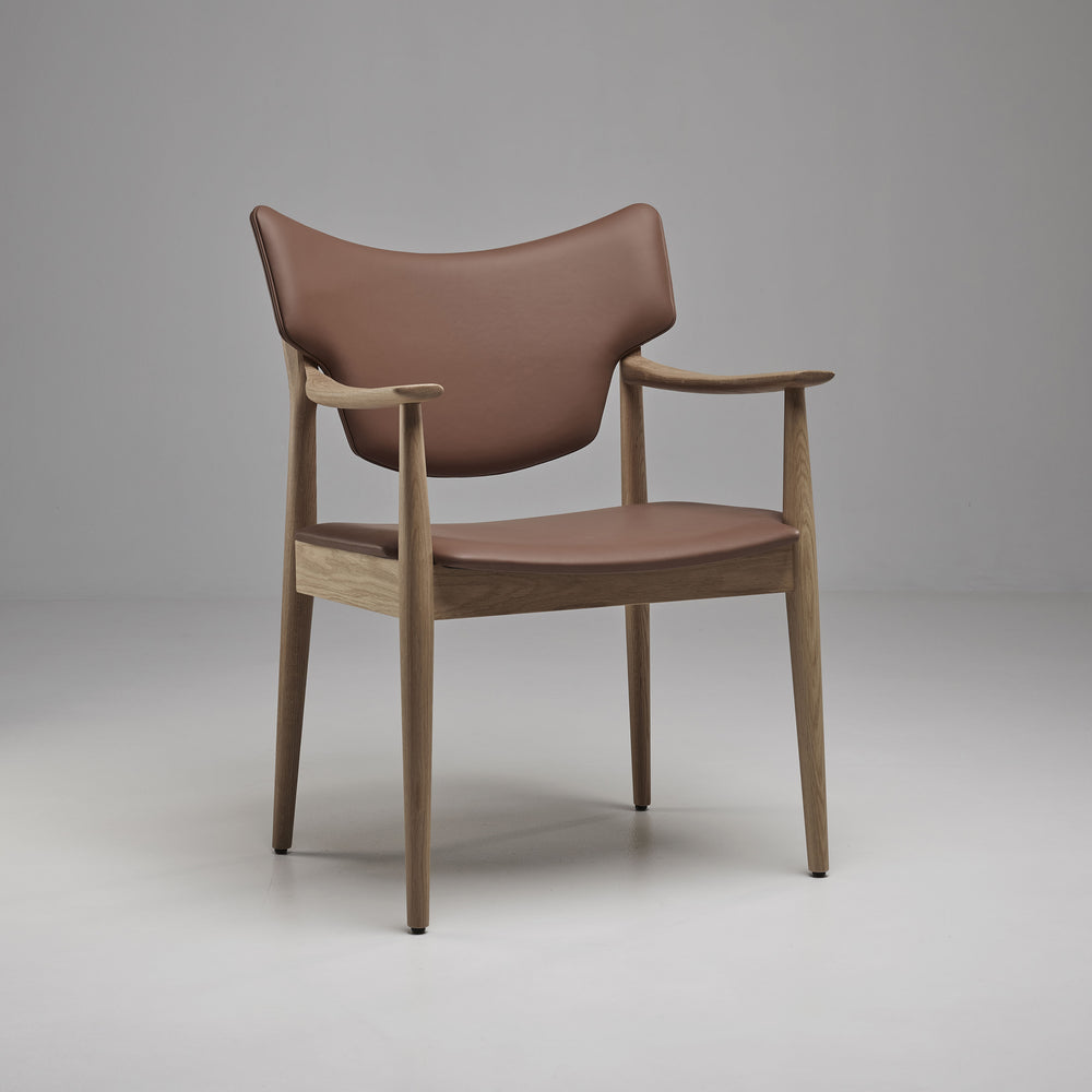 Veng Armchair