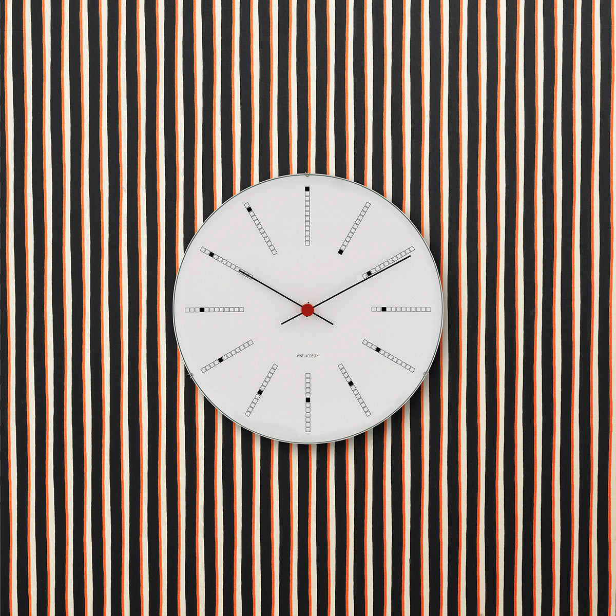 インテリア時計 ARNE JACOBSEN Wall Clock Bankers 29cm Arne Jacobsen Clocks Bankers Wall Clock - 2Modern