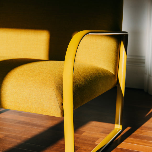 Arcos Loveseat