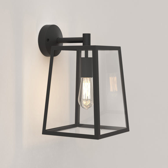 Calvi Outdoor Wall Sconce