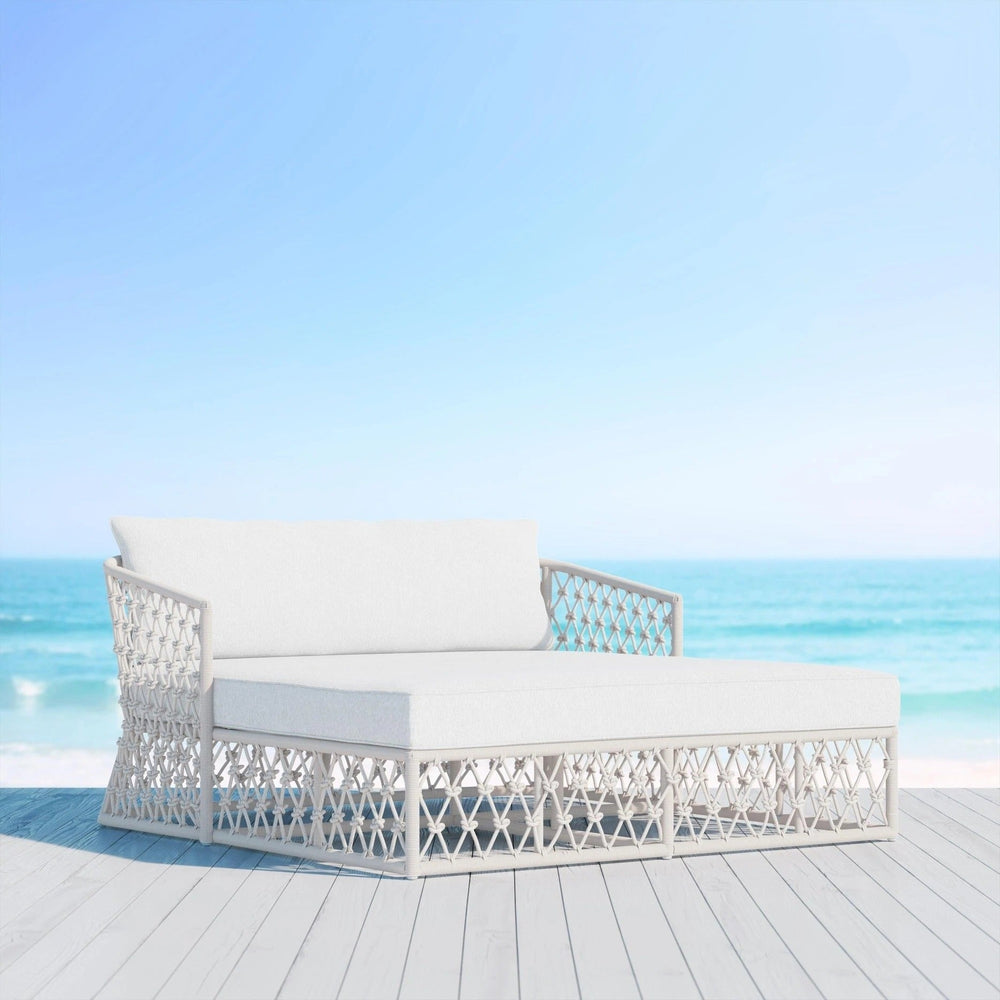 Amelia Daybed