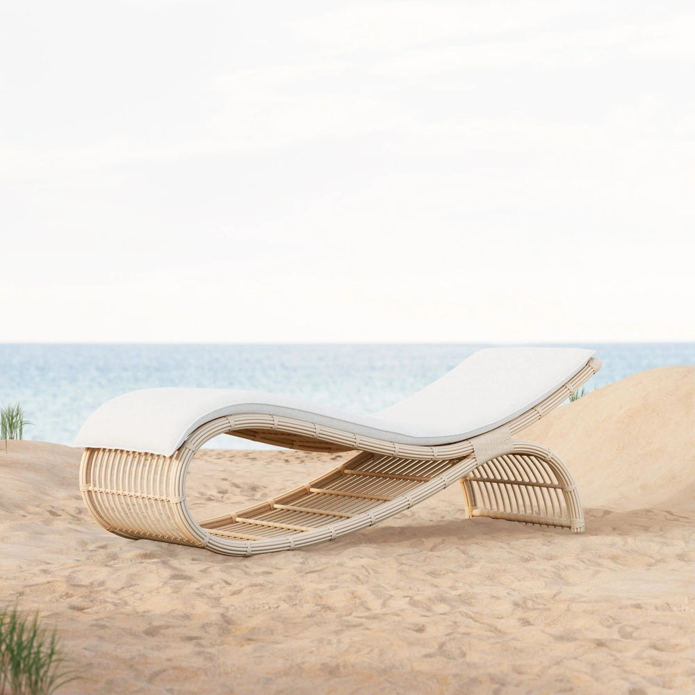 Paloma Wave Outdoor Chaise Lounge