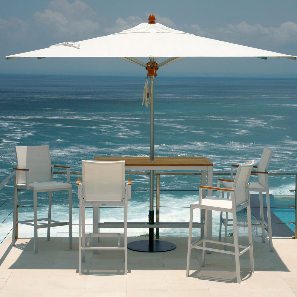 Aura Carver Outdoor Stool