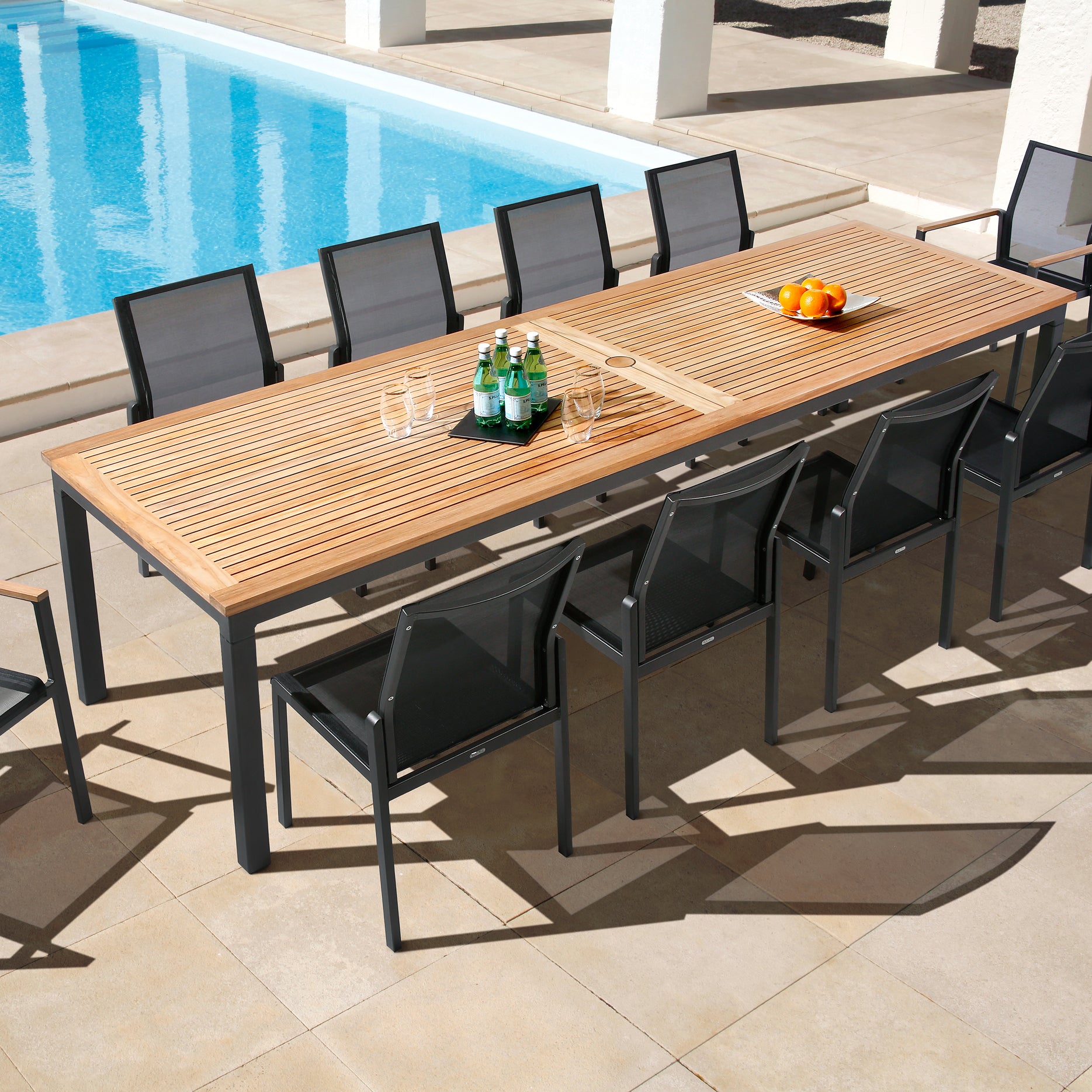Barlow Tyrie Aura Dining Set - Thumbnail 3