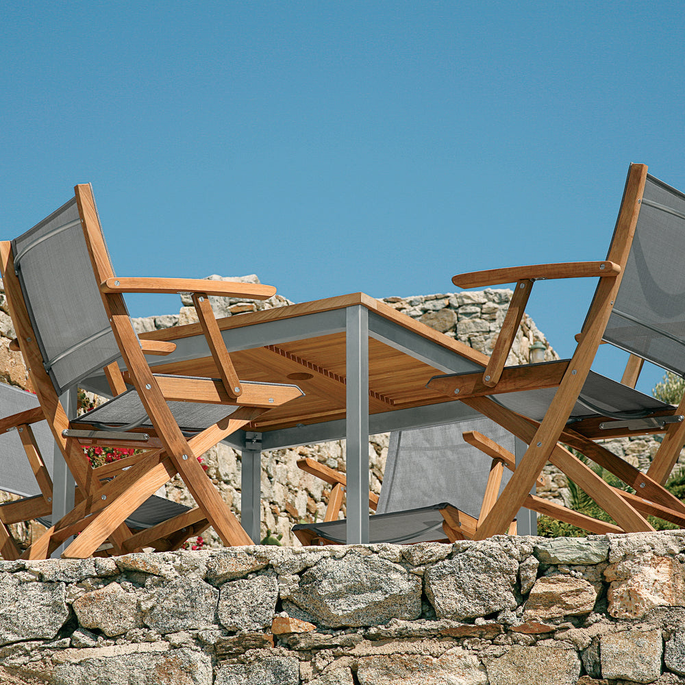 Horizon Folding Carver Outdoor Chair