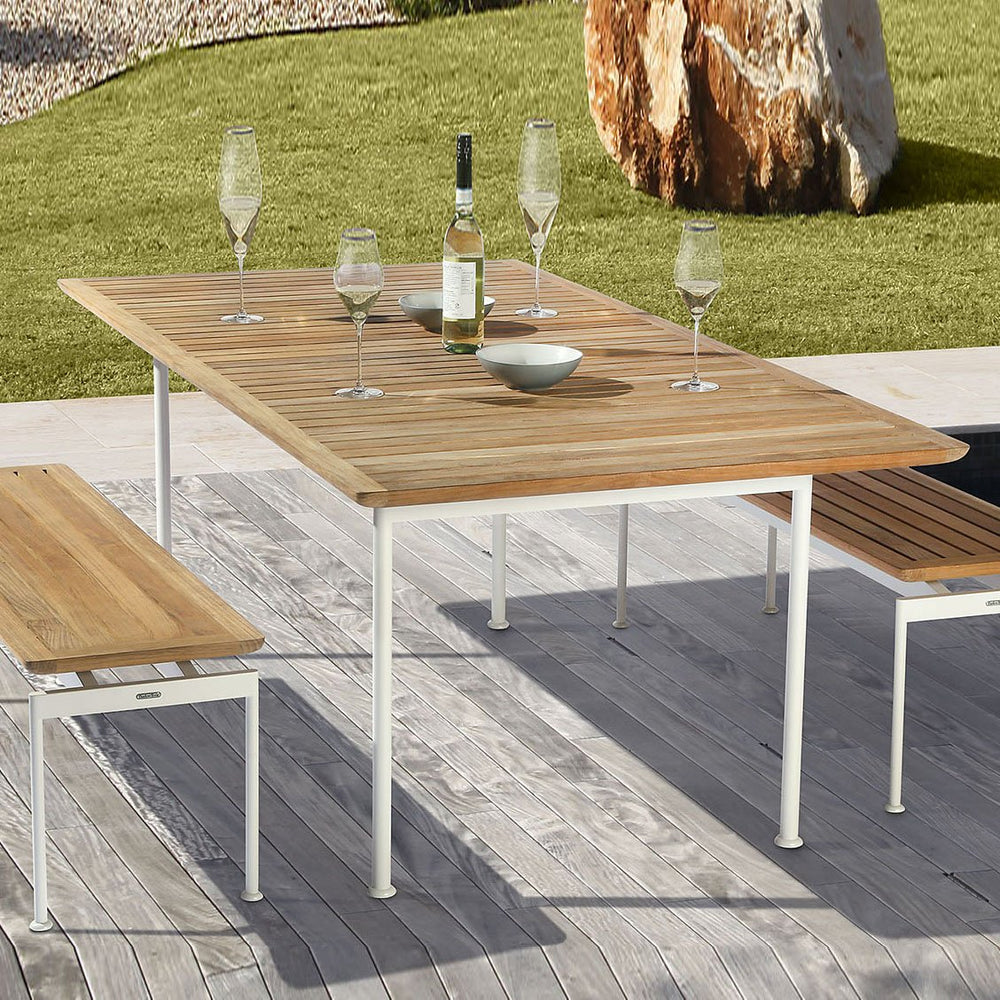 Layout Outdoor Dining Table