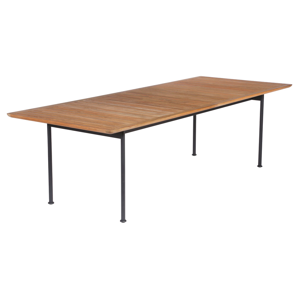 Layout Outdoor Dining Table