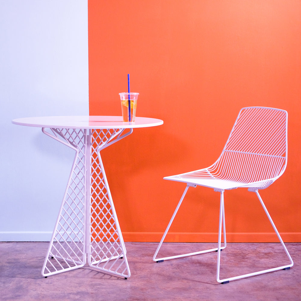 Cafe Indoor/Outdoor Round Dining Table