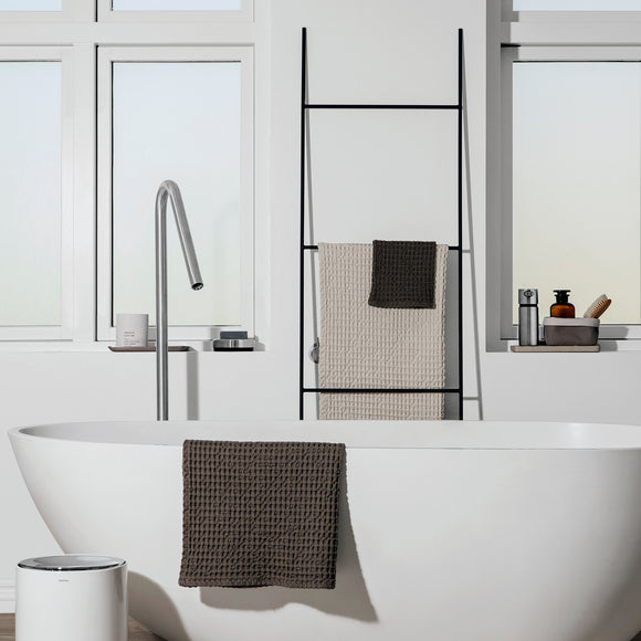 Fera Tall Towel Ladder