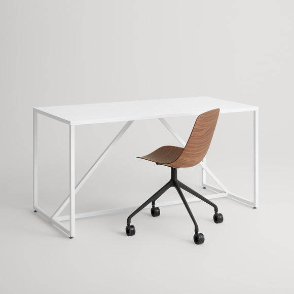 Clean Cut Task Chair