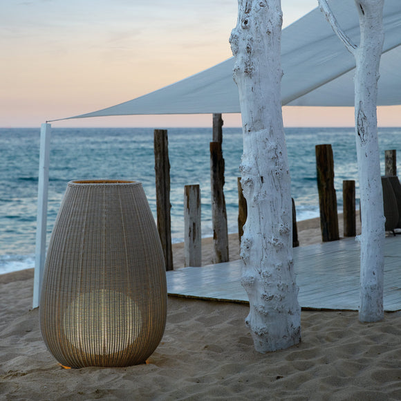 Amphora Outdoor Floor Lamp