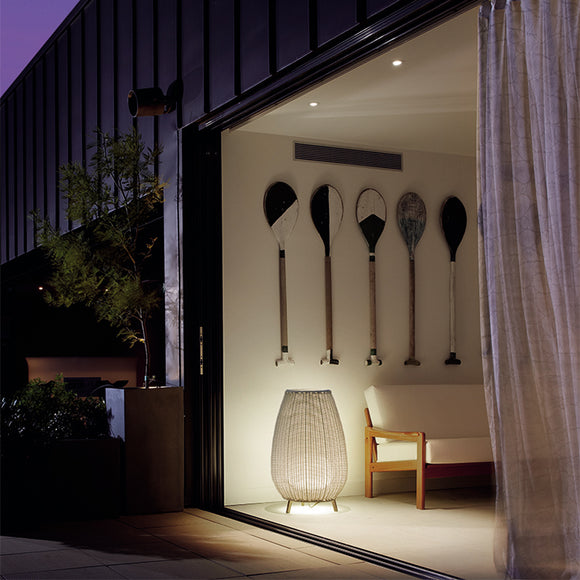 Amphora Outdoor Floor Lamp